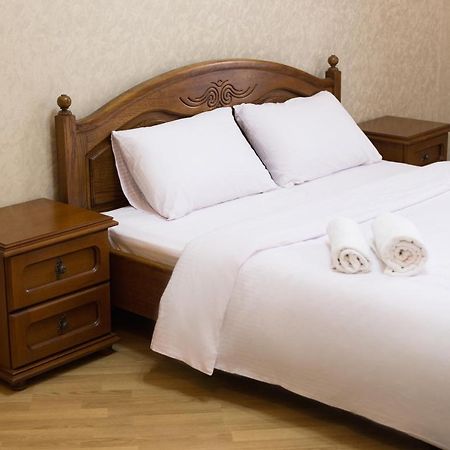 Apartment On Virmenska 3, With 2 Separate Bedrooms Lwów Zewnętrze zdjęcie