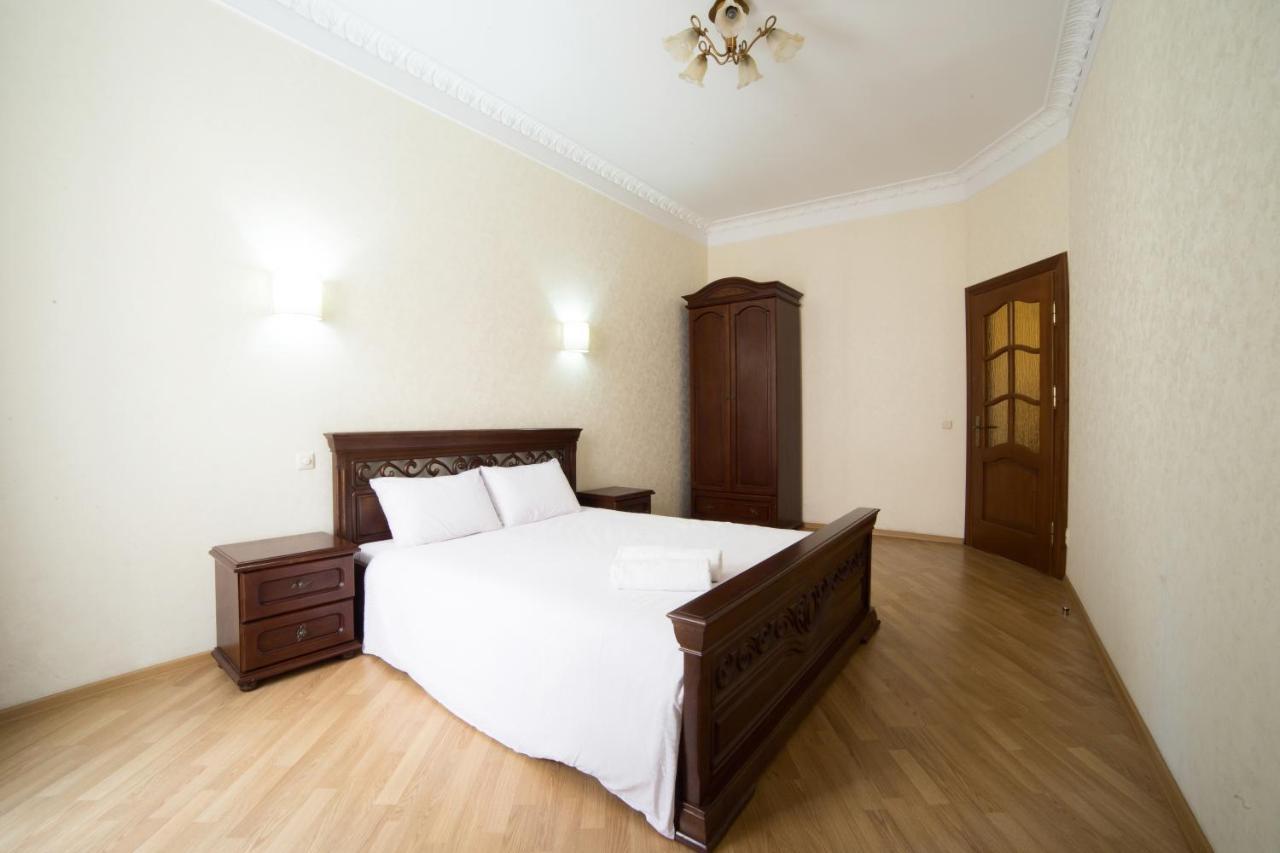 Apartment On Virmenska 3, With 2 Separate Bedrooms Lwów Zewnętrze zdjęcie