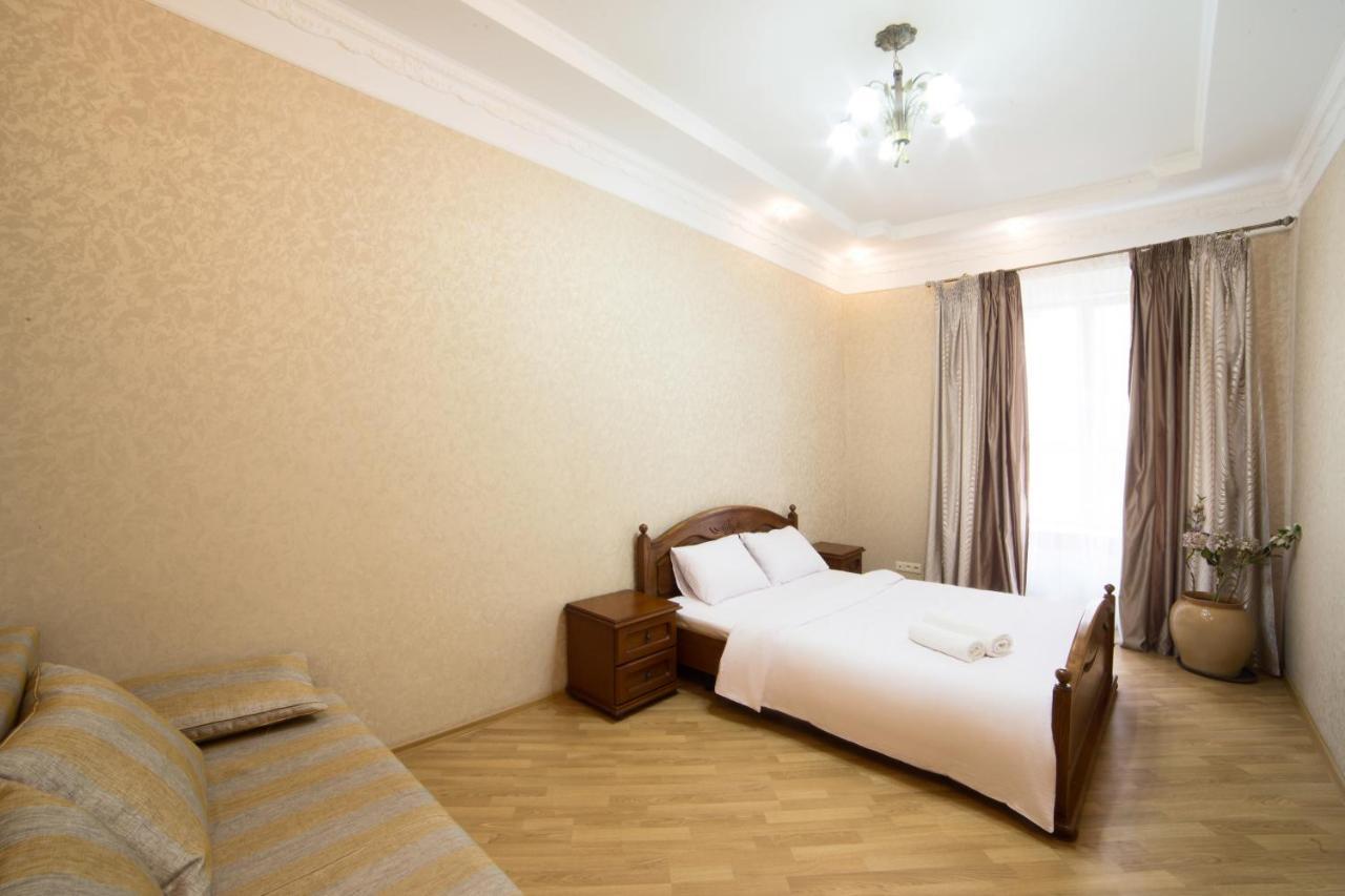 Apartment On Virmenska 3, With 2 Separate Bedrooms Lwów Zewnętrze zdjęcie